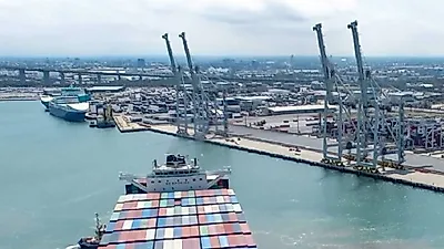 국제 항만터미널기업 ICTSI, 7분기 두자릿수 호황...글로벌 무역 회복 조짐?