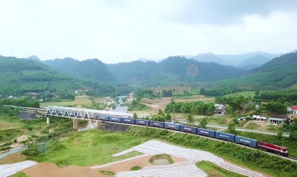 베트남, 카자흐 잇는 화물철도 개통...절반 이상 시간 단축예상