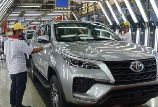 인니 도요타, 현지 생산 하이브리드 차량 첫 수출 개시