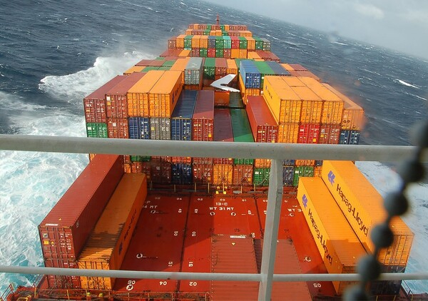 모로코가 주권을 얻고 수입 의존도를 낮추는 것이 시급하다.하파크로이트