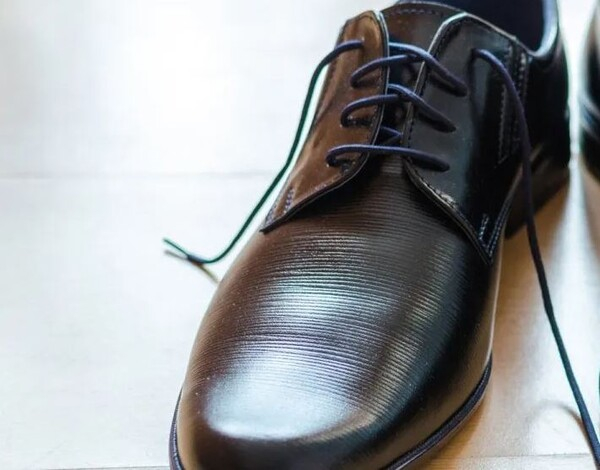 2022년 인도네시아 신발 수출액은 77억 4,000만 달러로 전년 대비 25.15% 증가했다.용키코말디