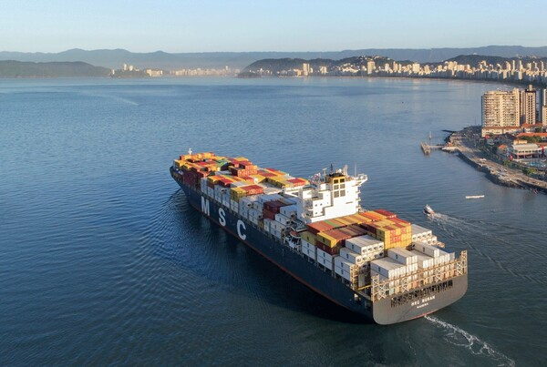 디지털 솔루션을 수용하는 것은 한국이 무역 효율성을 개선하고 무역 과정의 투명성을 높이는 데 도움이 될 수 있다. MSC