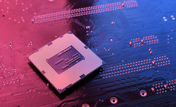 한국무역협회 관계자는 반도체 수출 증대를 위해 정부의 R&D 지원체제 발전을 주문했다. 캘리포니아 전자공과대