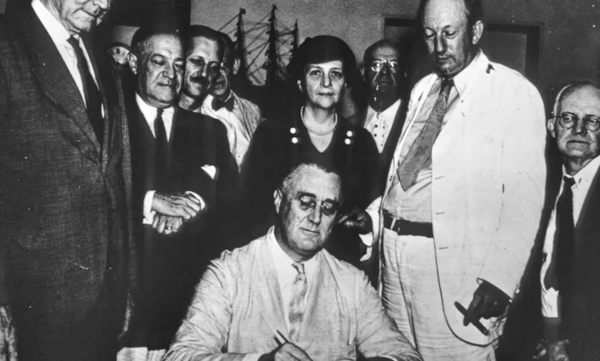 루스벨트 대통령의 뉴딜 정책은 대공황 극복을 위한 중요한 전기를 마련했다