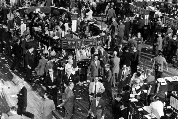 통화위기 당시 증권가. 영국경제사박물관