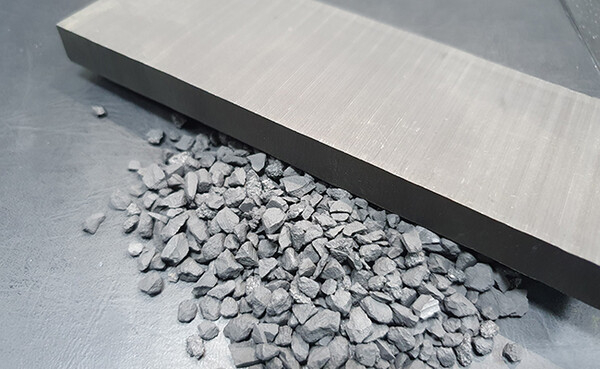 인조흑연. 현대코마산업