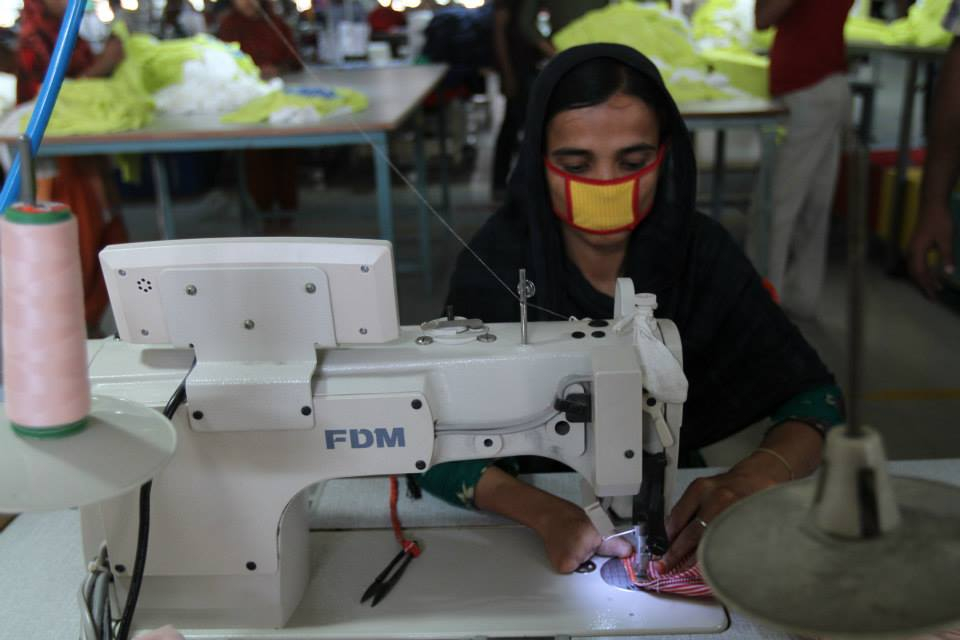 [기획-LDC 무역 돋보기] 방글라데시 의류 수출 가격 최대 16% 하락…생산 비용 상승 직면