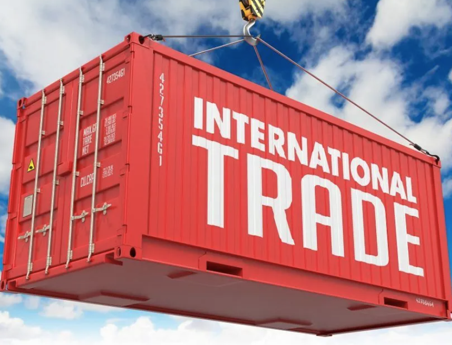 에너지 가격 상승에 무역수지 적자 전환...정부 일시적 현상