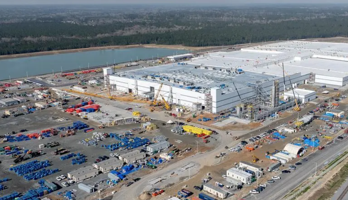 [트레이드 오버뷰] 한국인 노동자 구금 사태, 글로벌 공급망 균열 보여줘